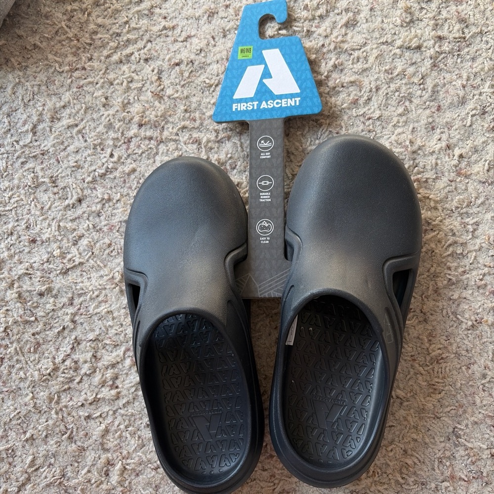 Eddie Bauer brand new.Black Slip-On Clogs